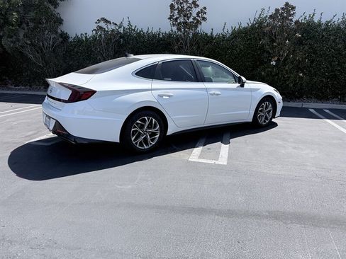 Used 2022 Hyundai Sonata SEL FWD image 3