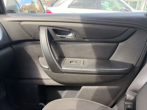Used 2015 Chevrolet Traverse LT w/ LPO, 'HIT The Road' Package image 9