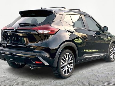 Used 2021 Nissan Kicks SR w/ SR Premium Package image 5
