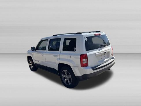 Used 2016 Jeep Patriot High Altitude FWD image 5