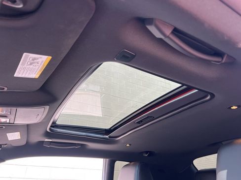 Used 2023 Dodge Challenger R/T w/ Plus Package image 21