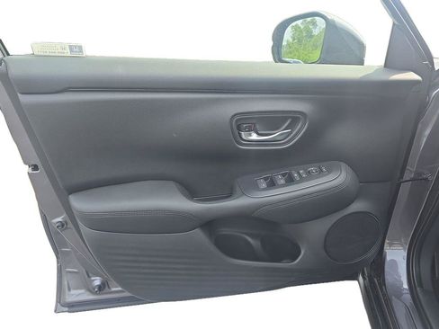 New 2027 Honda HR-V LX image 7