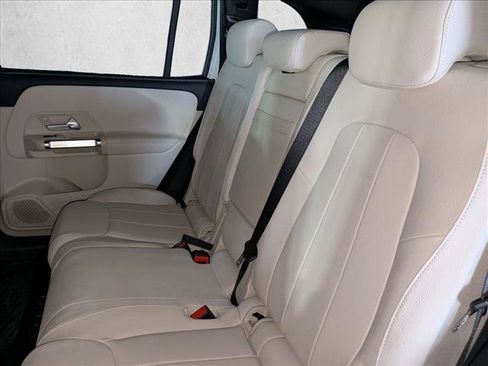 Used 2026 Mercedes-Benz GLB 250 image 20