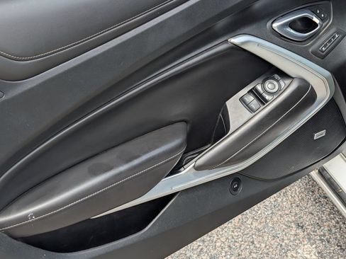 Used 2019 Chevrolet Camaro SS RWD image 15