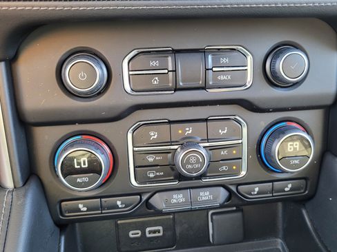 Used 2024 Chevrolet Tahoe Z71 w/ Z71 Off-Road Package image 26