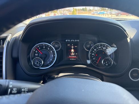Used 2019 RAM 1500 Big Horn image 21