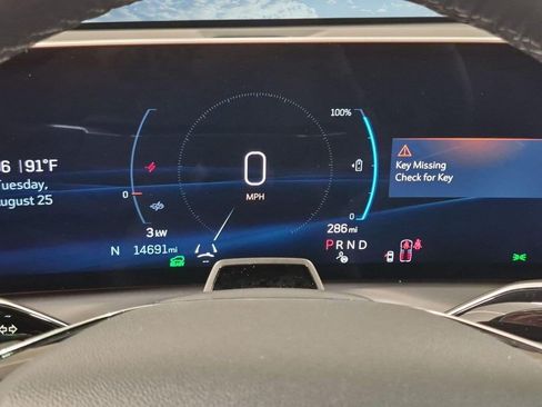 Certified 2026 Cadillac Vistiq Premium Luxury AWD/4WD image 3
