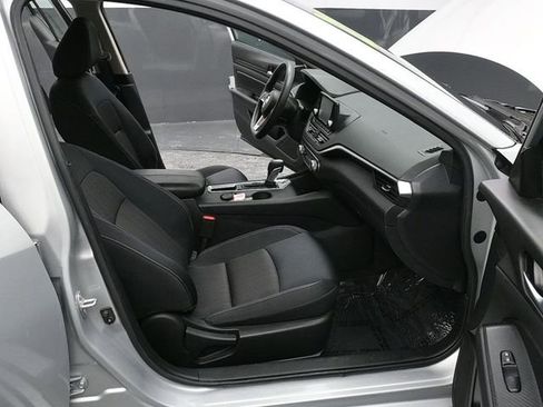 Used 2021 Nissan Altima 2.5 S image 9