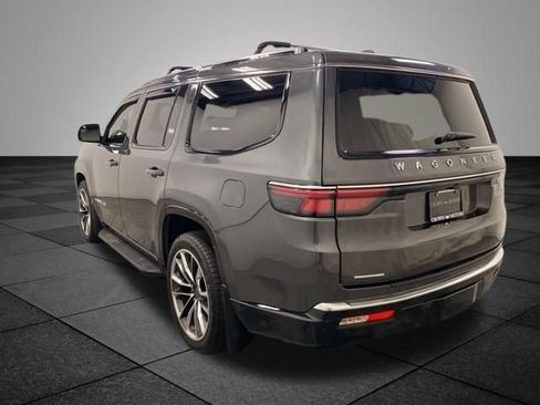 Used 2022 Jeep Wagoneer Series II w/ Premium Group I AWD/4WD image 4
