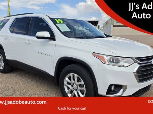 Used 2019 Chevrolet Traverse LT FWD image 1