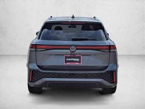 New 2026 Volkswagen Tiguan SE R-Line FWD image 6