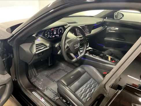 Used 2024 Audi RS e-tron GT w/ Ceramic Brake Package AWD/4WD image 16