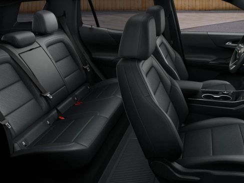 New 2027 Chevrolet Equinox LT w/ Convenience Package II FWD image 5