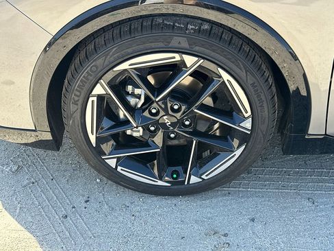 New 2026 Kia K4 GT-Line FWD image 11