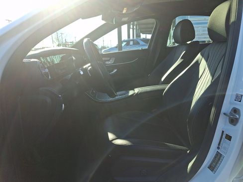 Used 2021 Mercedes-Benz E 350 4MATIC Sedan image 12