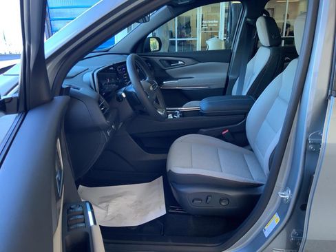 New 2026 Chevrolet Traverse LT w/ LPO, Floor Liner Package image 5