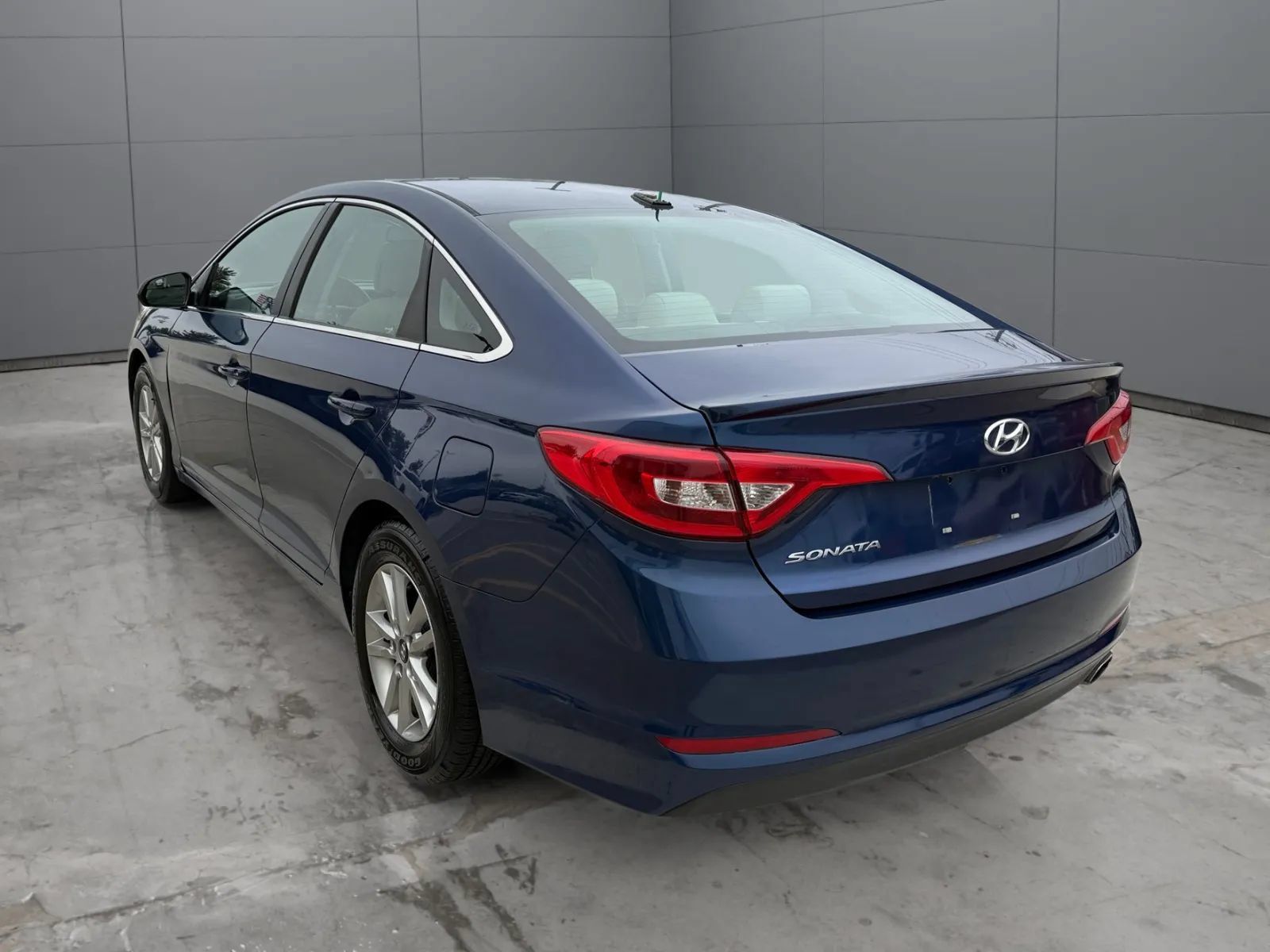 Used 2017 Hyundai Sonata SE FWD image 10