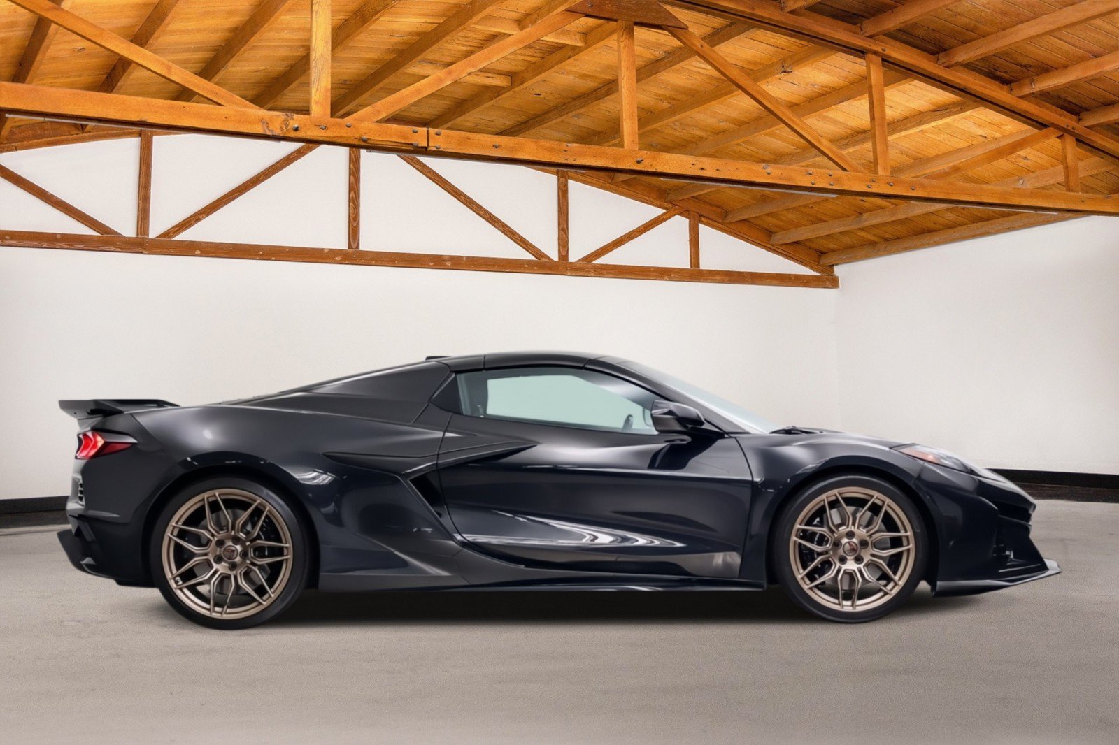 Used 2024 Chevrolet Corvette Z06 RWD image 6