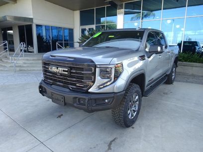 New 2026 GMC Sierra 1500 AT4X w/ LPO, Black Badging Package