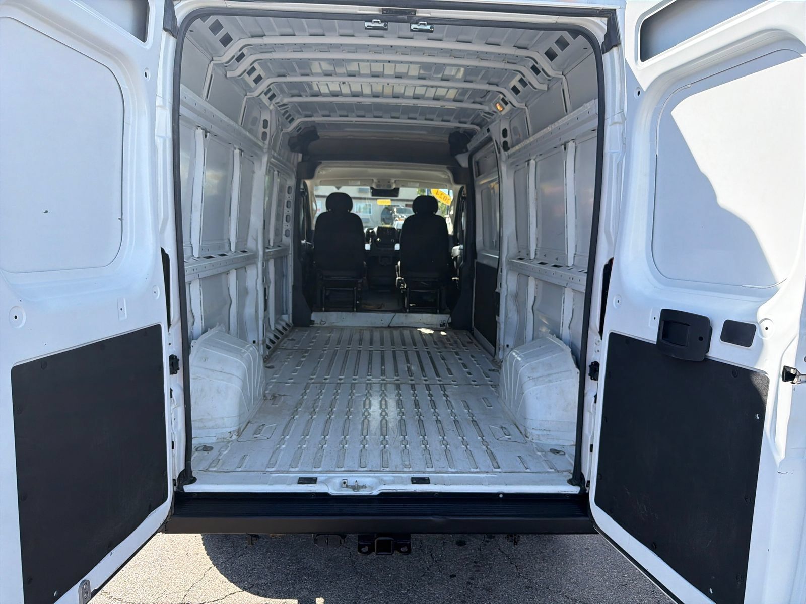Used 2024 RAM ProMaster 2500 w/ Cold Weather Group FWD image 24