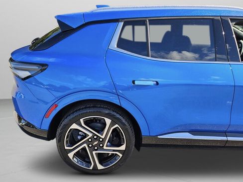 New 2025 Chevrolet Equinox EV LT w/ Convenience Package II image 22