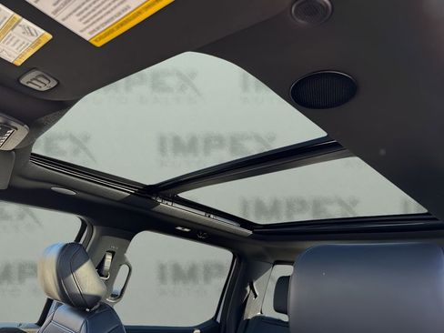 Used 2025 Ford F150 Raptor image 12