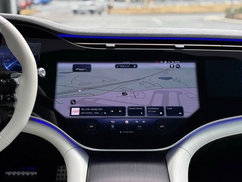 Used 2023 Mercedes-Benz EQS AMG 4MATIC image 36