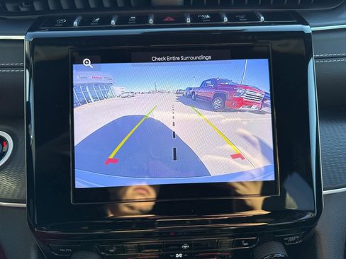 Certified 2024 Jeep Grand Cherokee Altitude image 9