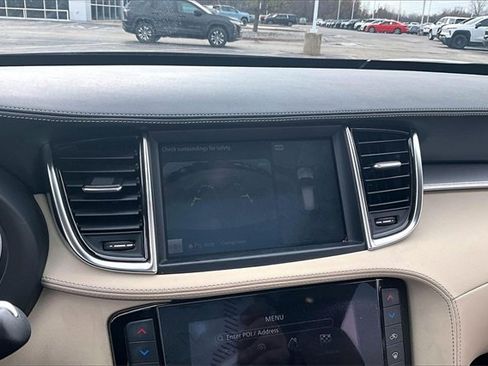 Used 2022 INFINITI QX50 Sensory image 14