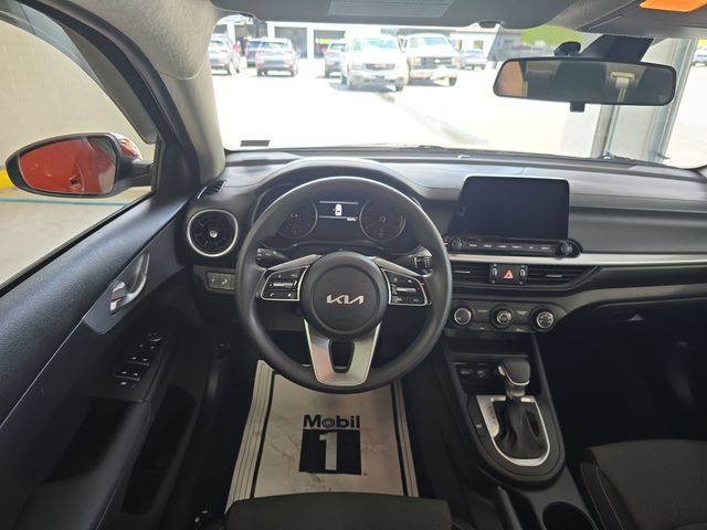 Certified 2024 Kia Forte LXS w/ LXS Technology Package FWD image 12