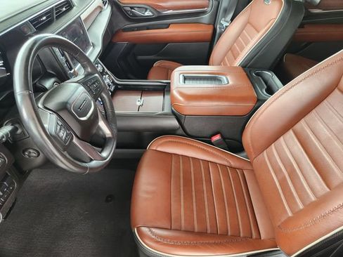 Used 2023 GMC Yukon Denali Ultimate AWD/4WD image 12