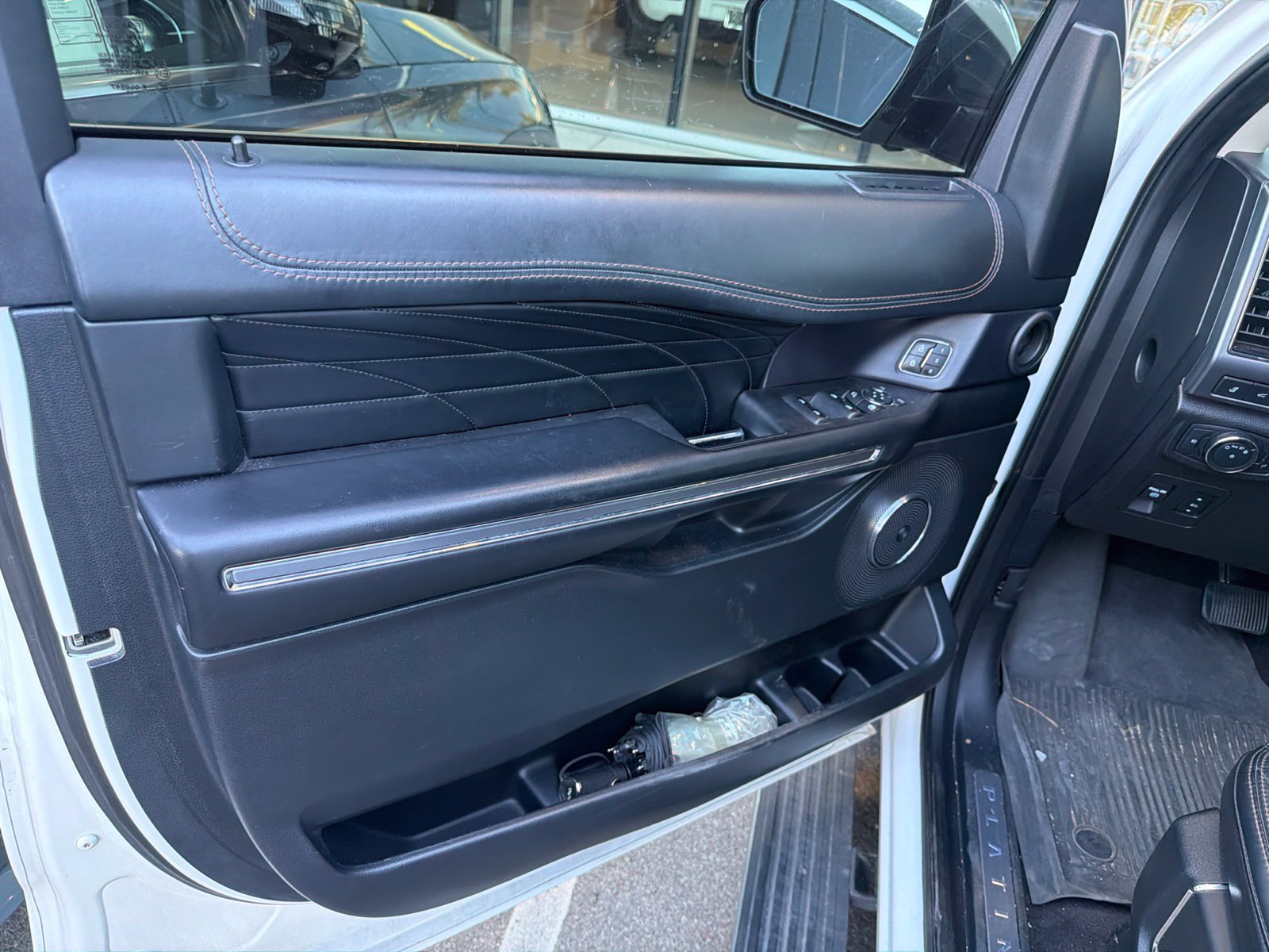 Used 2020 Ford Expedition Platinum AWD/4WD image 7
