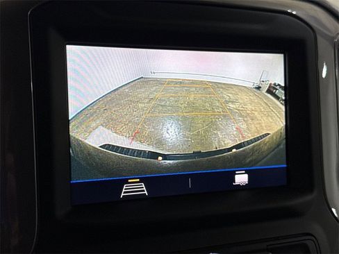 Used 2022 Chevrolet Silverado 2500 Custom w/ Custom Value Package image 14