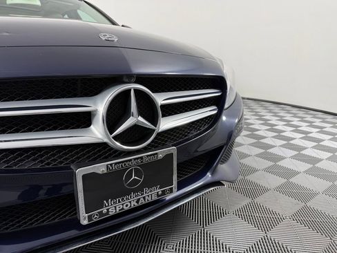 Used 2018 Mercedes-Benz C 300 4MATIC Sedan image 3