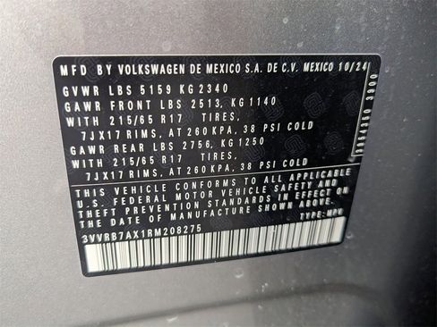 Used 2024 Volkswagen Tiguan S image 34