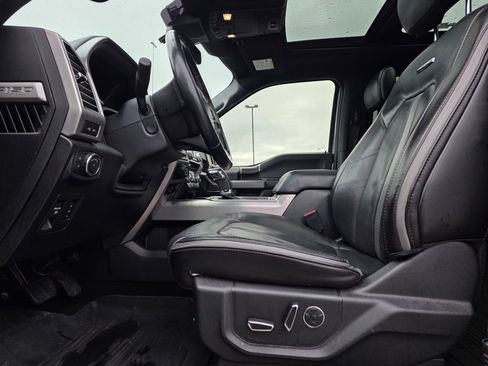 Used 2018 Ford F150 Platinum w/ Equipment Group 701A Luxury image 11