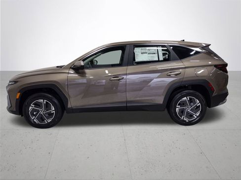 New 2026 Hyundai Tucson Blue SE w/ Tow & Go Package AWD/4WD image 9