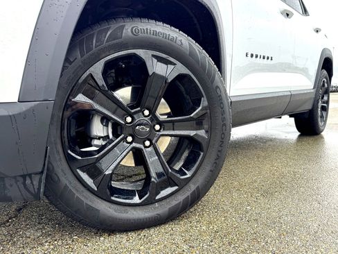 Used 2025 Chevrolet Equinox LT w/ Safety and Technology Package image 2