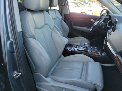 Used 2018 Audi Q5 2.0T Premium Plus w/ Premium Plus Package AWD/4WD image 23