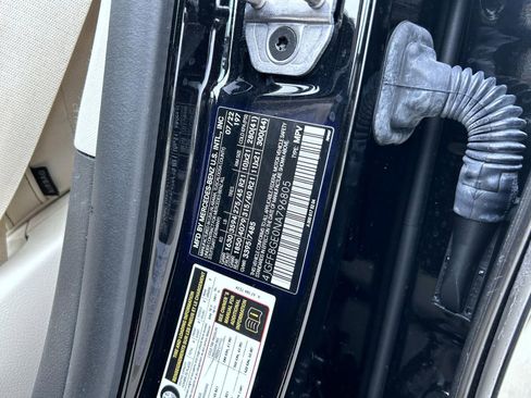 Used 2022 Mercedes-Benz GLS 580 4MATIC image 27