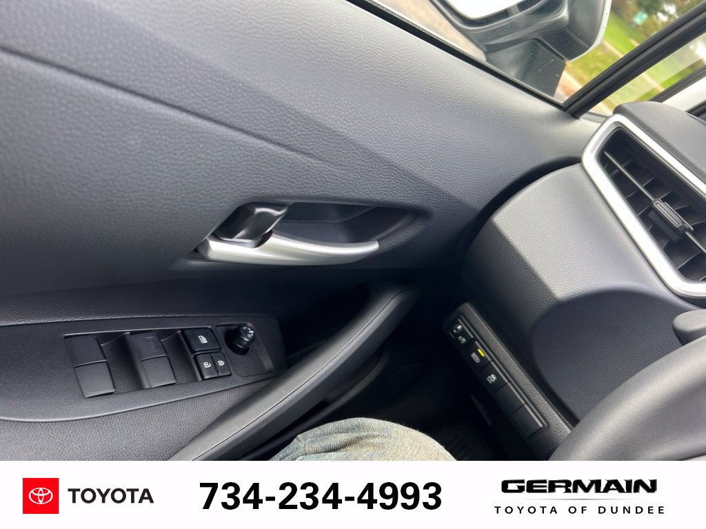 Used 2026 Toyota Corolla SE w/ SE Premium Package AWD/4WD image 18