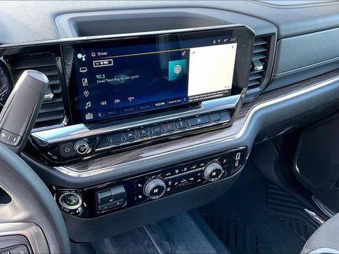 Used 2024 Chevrolet Silverado 1500 RST AWD/4WD image 6