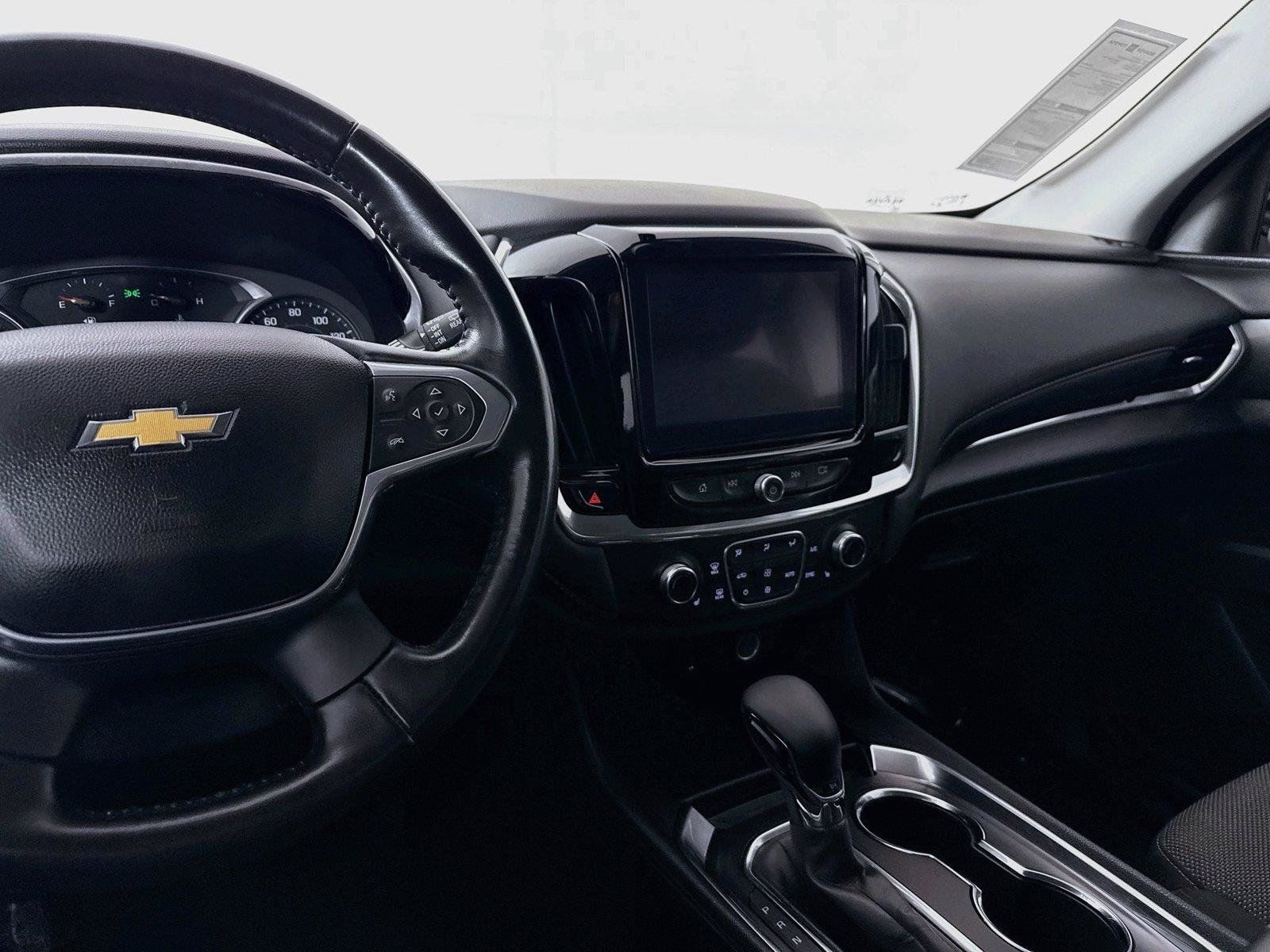 Used 2021 Chevrolet Traverse LT FWD image 30