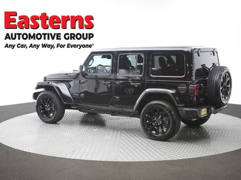 Used 2025 Jeep Wrangler Unlimited Sahara w/ Safety Group AWD/4WD image 62