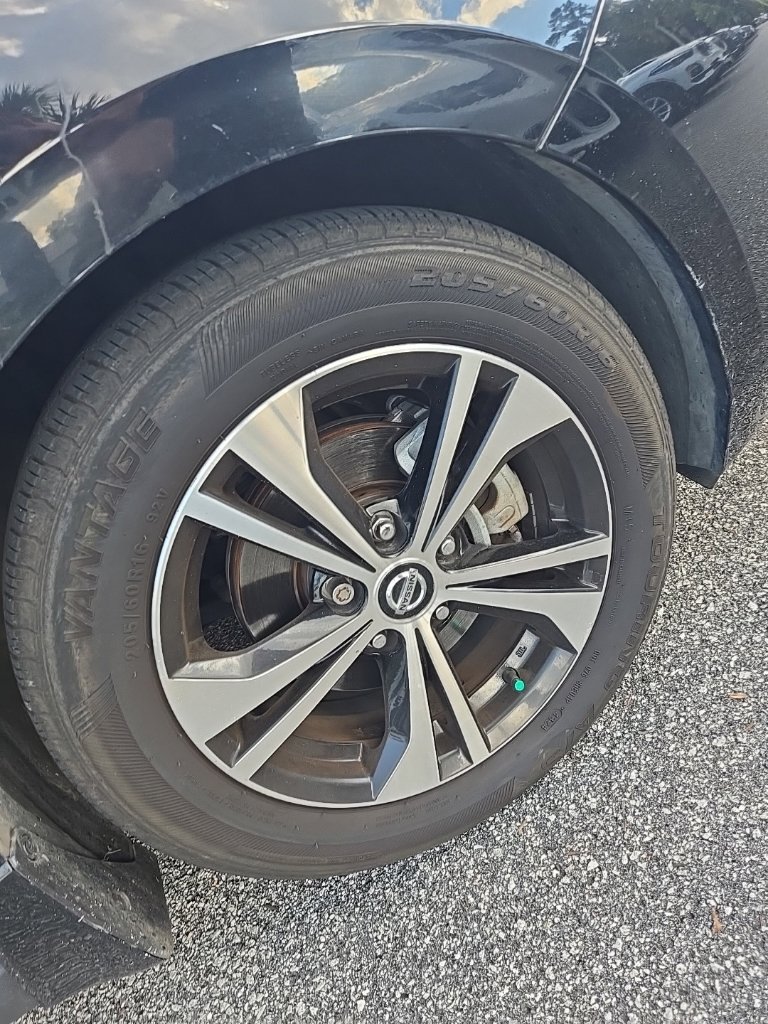 Used 2020 Nissan Sentra SV FWD image 4