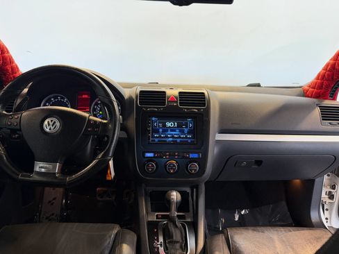 Used 2008 Volkswagen R32 AWD/4WD image 16