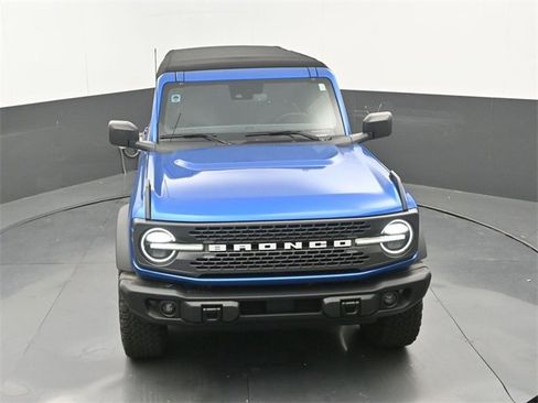 Used 2023 Ford Bronco Badlands image 14
