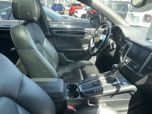 Used 2017 Porsche Macan S AWD/4WD image 5