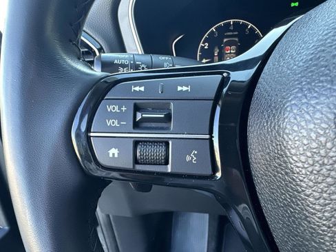 Certified 2023 Honda Pilot Touring image 11