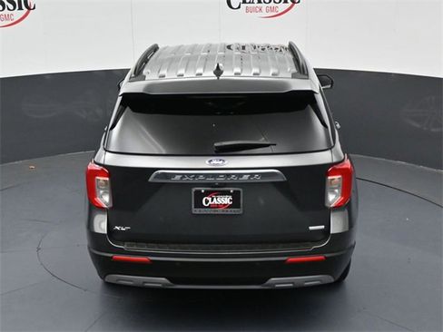 Used 2020 Ford Explorer XLT w/ Equipment Group 202A image 23
